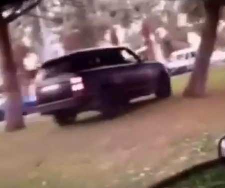 BALÇOVA İLÇESİNDE REFÜJE ÇIKARAK TRAFİK GÜVENLİĞİNİ TEHLİKEYE ATAN SÜRÜCÜYE İDARİ PARA CEZASI...