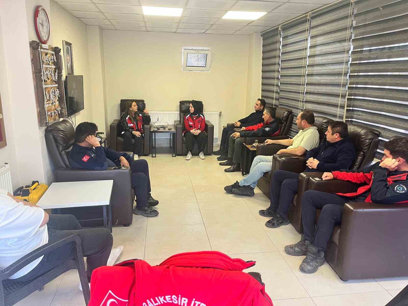 BALIKESİR BÜYÜKŞEHİR BELEDİYESİ’NDEN İTFAİYECİLERE PSİKOLOJİK DESTEK