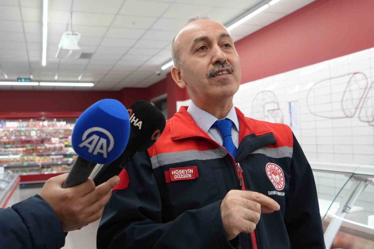 BALIKESİR TARIM VE ORMAN İL MÜDÜRLÜĞÜ EKİPLERİ, GIDA DENETİMLERİNİ HIZLANDIRDI. DENETİMLER...