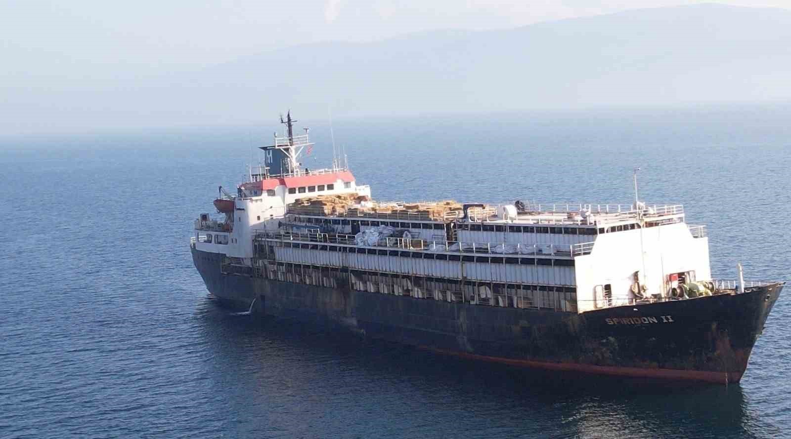 BANDIRMA AÇIKLARINDA 22 EKİM'DEN BU YANA "KONTROL HÜKÜMLERİNE AYKIRI" OLDUĞU GEREKÇESİYLE KARAYA...