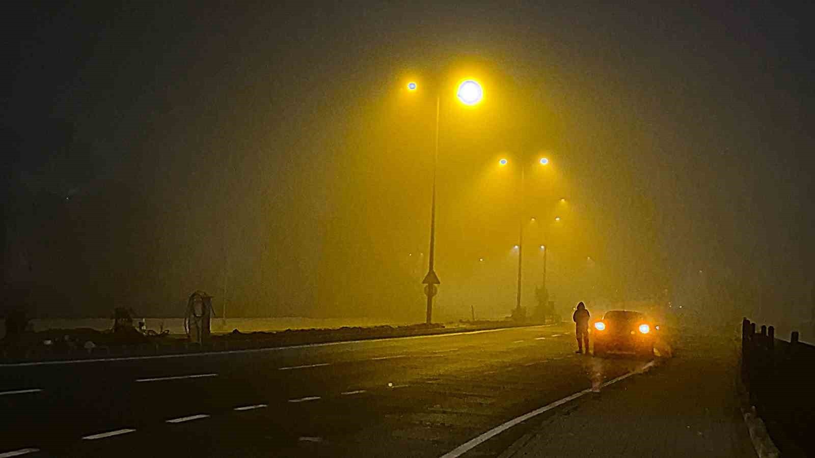 BARTIN'DA GECE SAATLERİNDE BAŞLAYAN SİS ETKİLİ OLDU