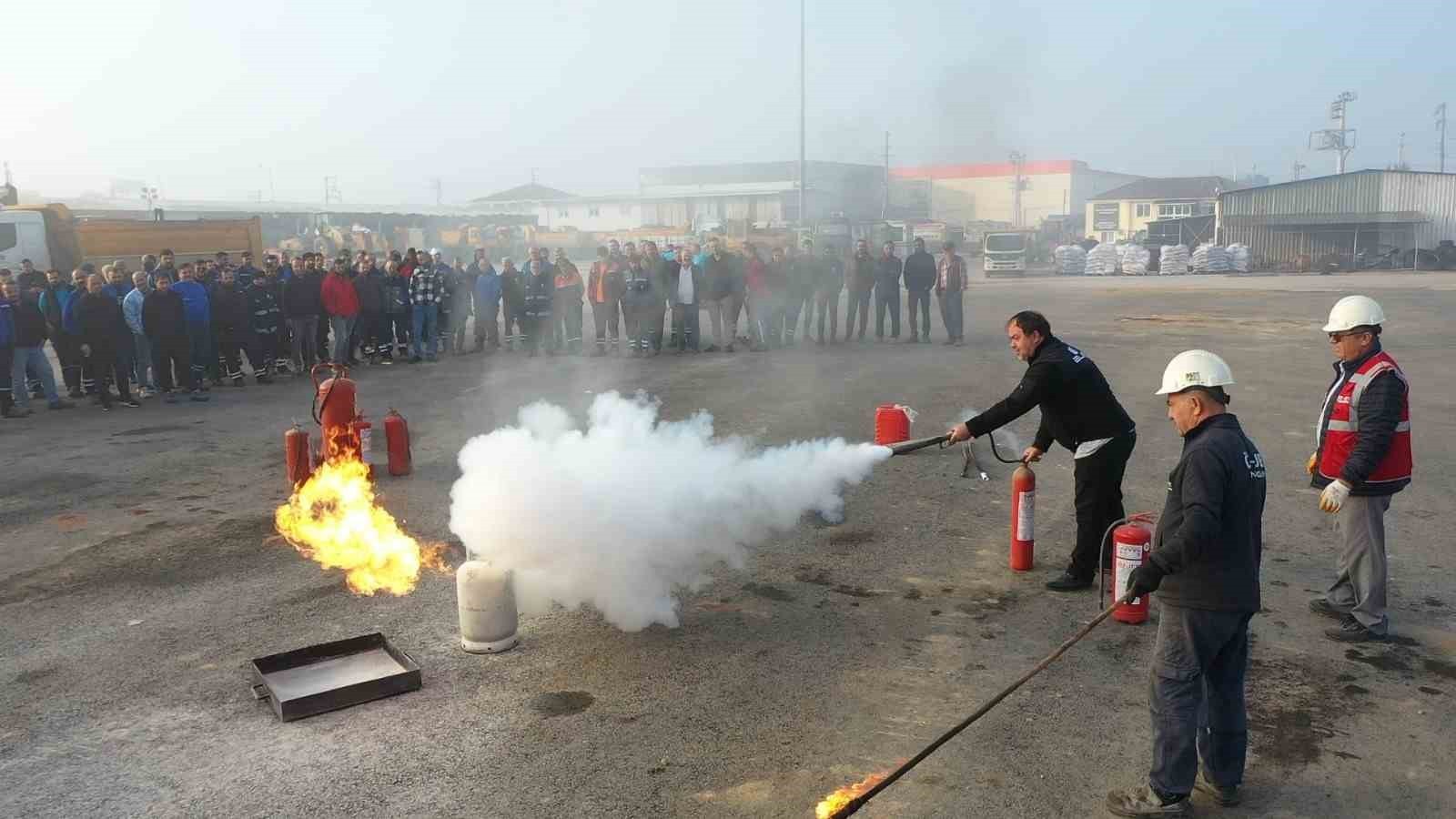 BAŞİSKELE BELEDİYESİ, HİZMET İÇİ EĞİTİM PROGRAMLARI KAPSAMINDA PERSONELİNE YÖNELİK "YANGINDA...