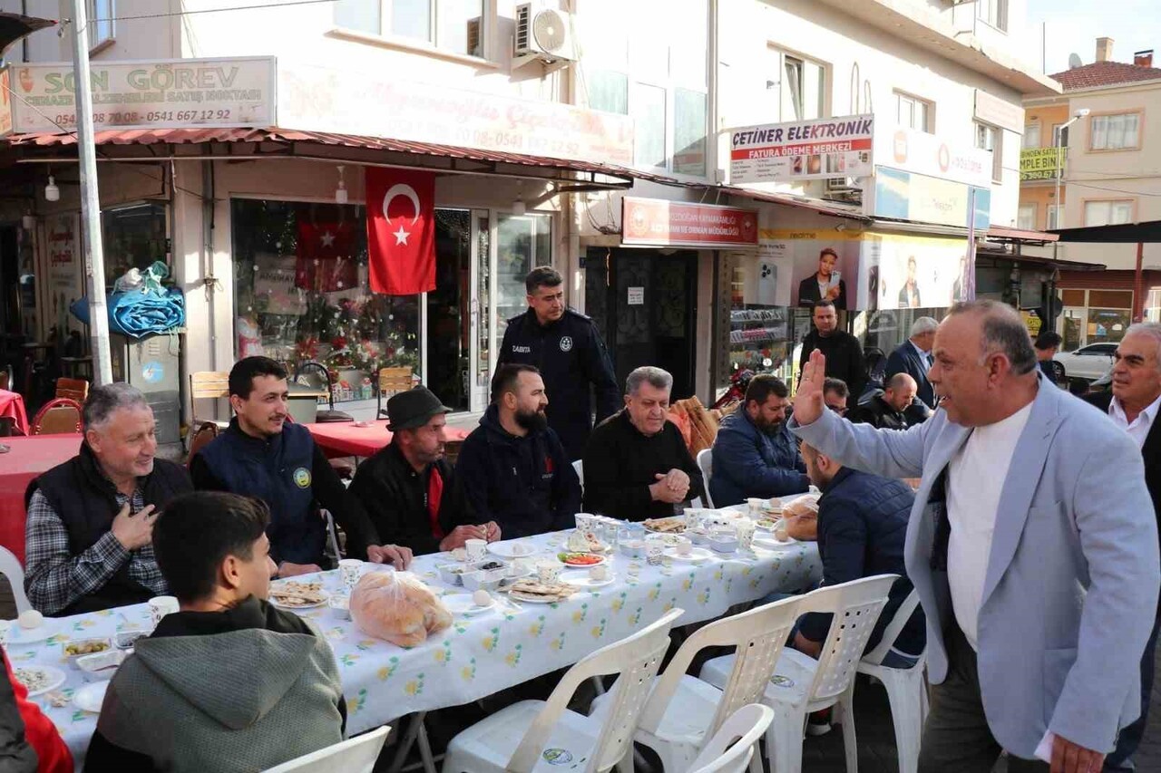 BAŞKAN ÖZEL: "SİZ GÜÇLÜ OLURSANIZ BOZDOĞAN DA GÜÇLÜ OLUR"