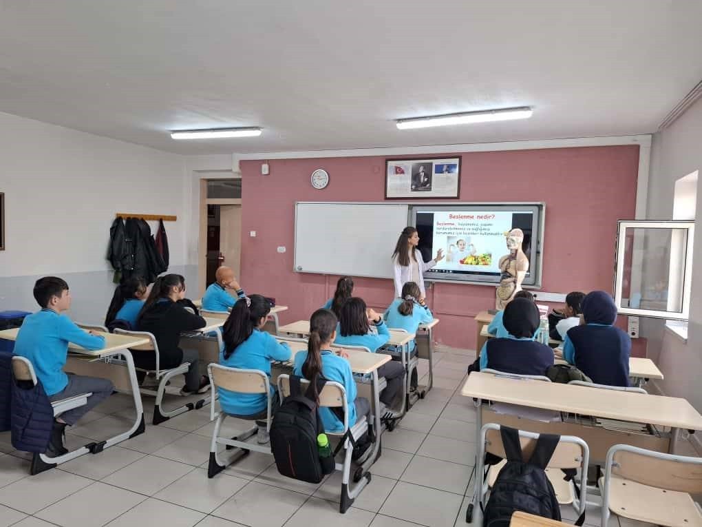 BAYBURT’TA ÖĞRENCİLERE ‘SAĞLIKLI YAŞAM’ EĞİTİMİ VERİLDİ