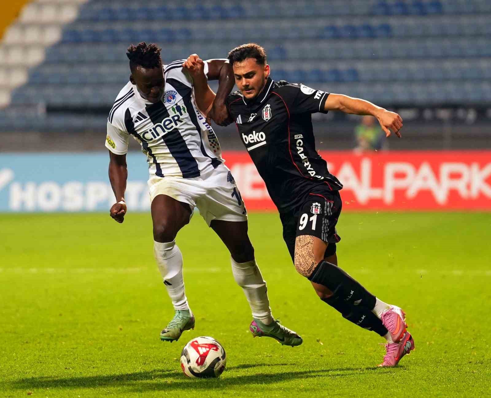 BEŞİKTAŞ, GENÇ OYUNCUSU MUSTAFA HEKİMOĞLU'NUN SAĞ UYLUK ÜST ADALESİNDE GERİLME VE KISMİ YIRTIK...