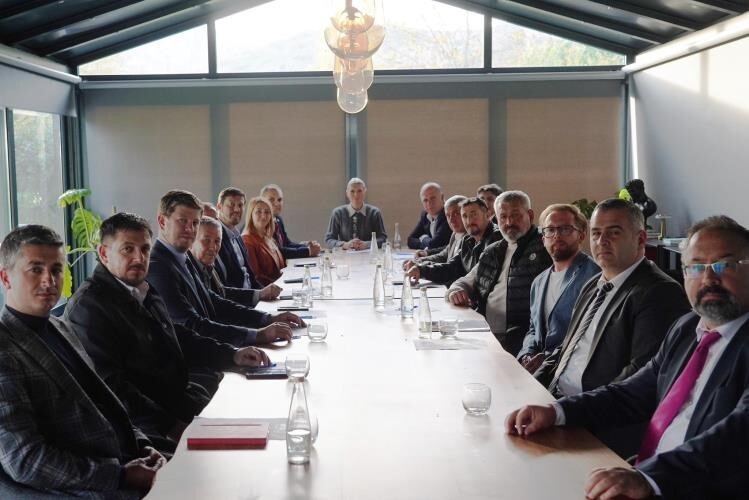 BİLECİK'TE KARASU SU BİRLİĞİ'NDE YENİ DÖNEM PLANLAMASI YAPILDI