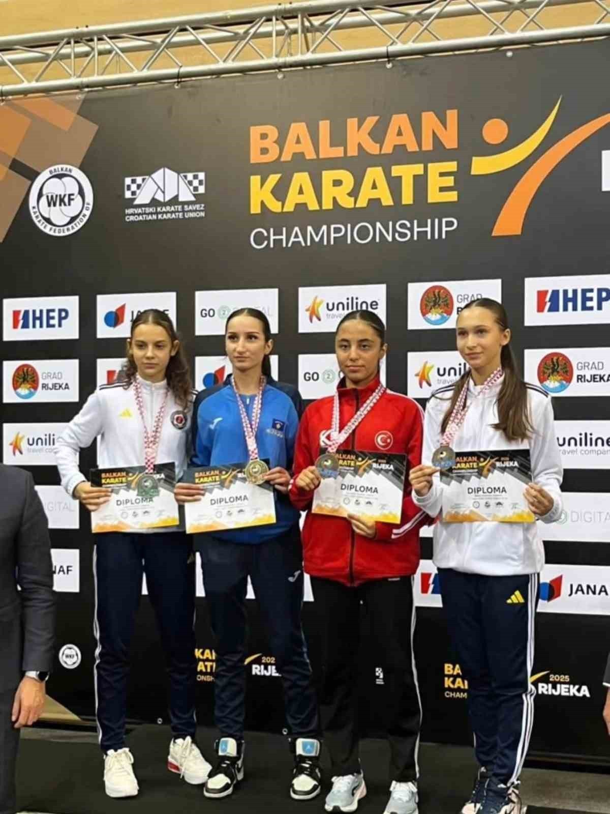 BİLECİKLİ SPORCU ELİF AZRA YILDIRIM BALKAN ÜÇÜNCÜSÜ OLDU