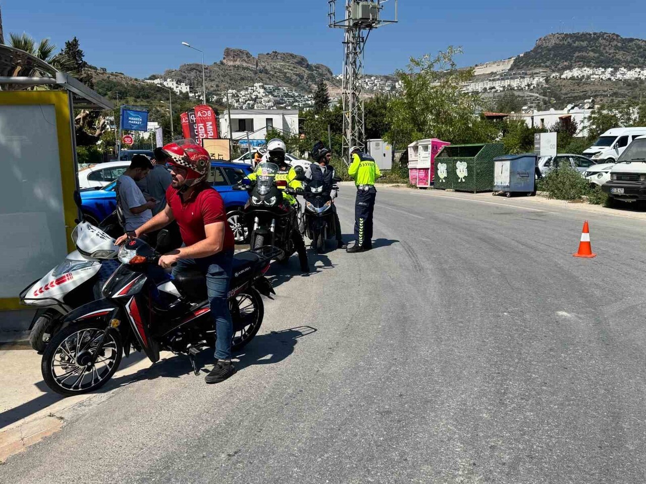 BODRUM’DA ABARTI EGZOZLU MOTOSİKLETE 28 BİN 937 LİRA CEZA