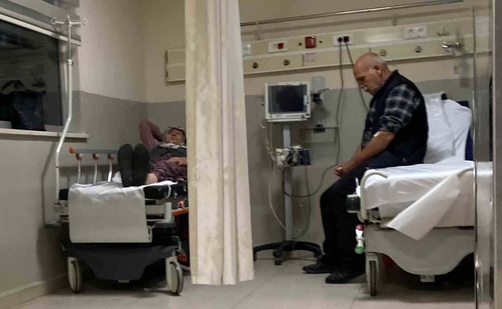 BURSA'DAN İNEGÖL İLÇESİNDE ORMANDAN TOPLADIKLARI MANTARLARI YEMEK YAPIP YİYEN 7 KİŞİ ZEHİRLENEREK...