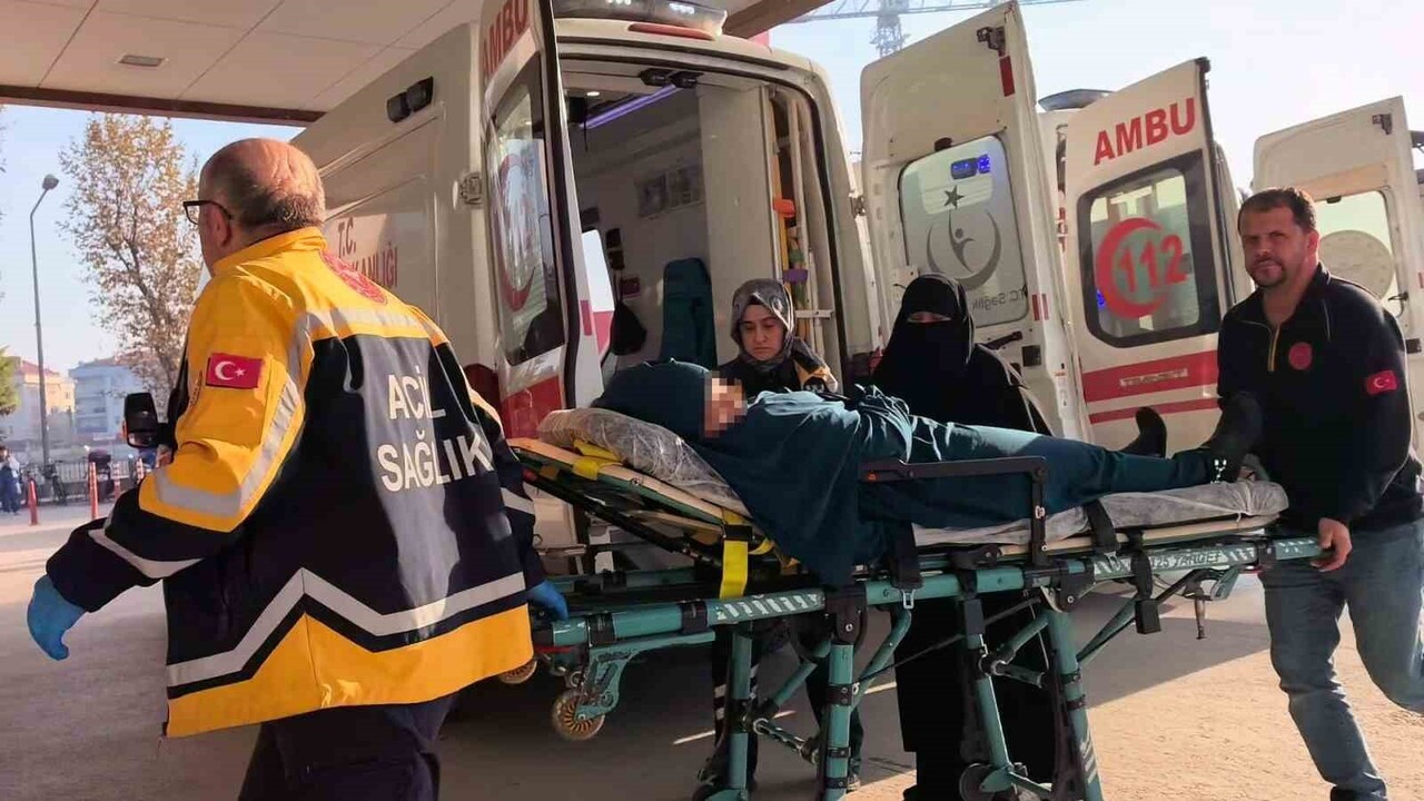 BURSA'NIN İNEGÖL İLÇESİNDE MEYDANA GELEN OLAYDA BİR AİLE YEDİKLERİ TAVUKTAN...