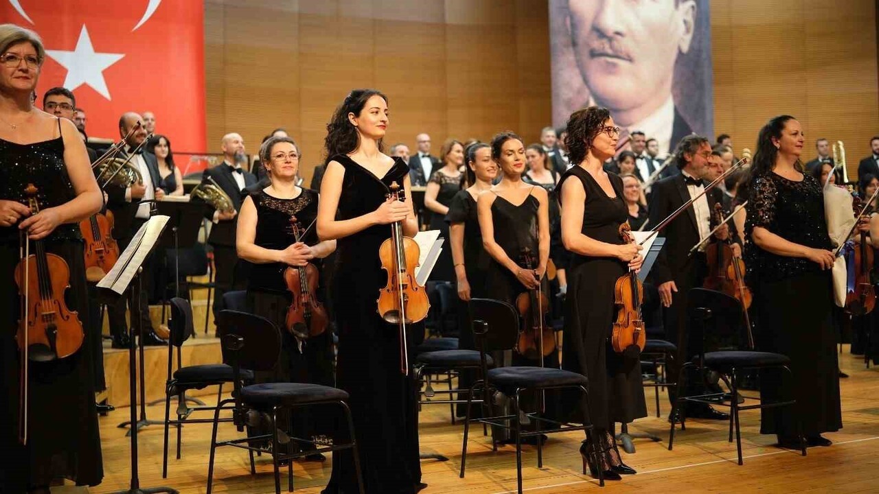 BURSA’DAN SENFONİK TINILAR, 3 OCAK 2024’TEN BU YANA DİNLEYİCİLERE ULAŞTIRDIĞI SENFONİK MÜZİK...