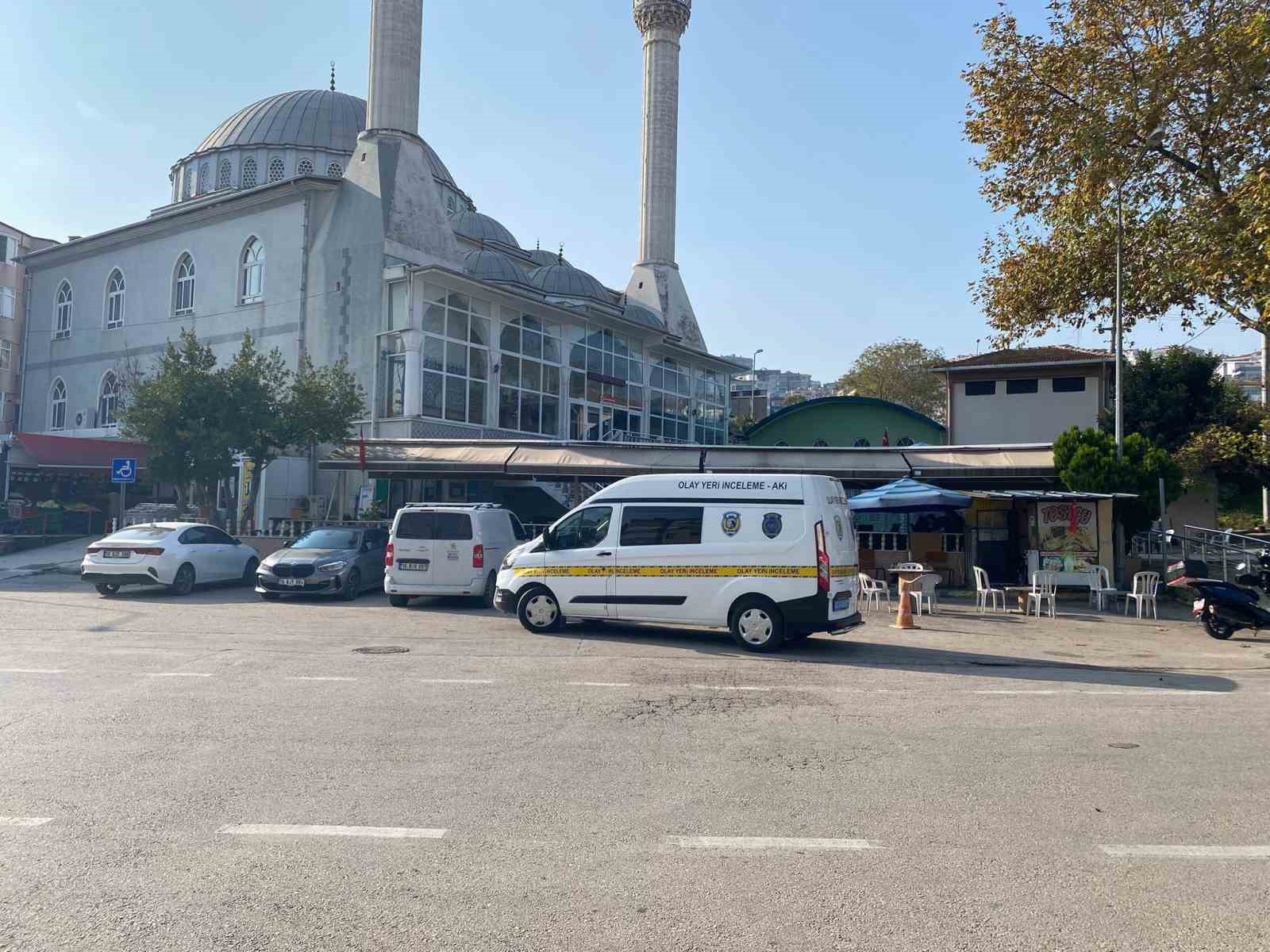 BURSA’NIN MUDANYA İLÇESİ GÜZELYALI YALI MAHALLESİ ATATÜRK CADDESİ ÜZERİNDE BULUNAN CAMİNİN...