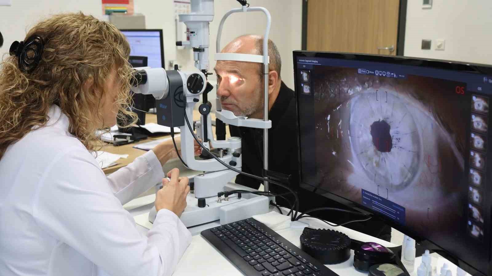 BURSA ŞEHİR HASTANESİ’NDE GERÇEKLEŞTİRİLEN KORNEA NAKLİ SAYESİNDE YENİDEN GÖRMEYE BAŞLAYAN 5...