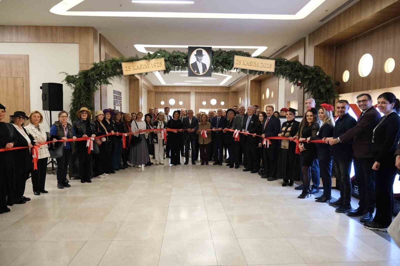 BÜYÜKÇEKMECE BELEDİYESİ TARAFINDAN DÜZENLENEN "CUMHURİYET ŞAPKALARI SERGİSİ", SANATSEVERLERLE...