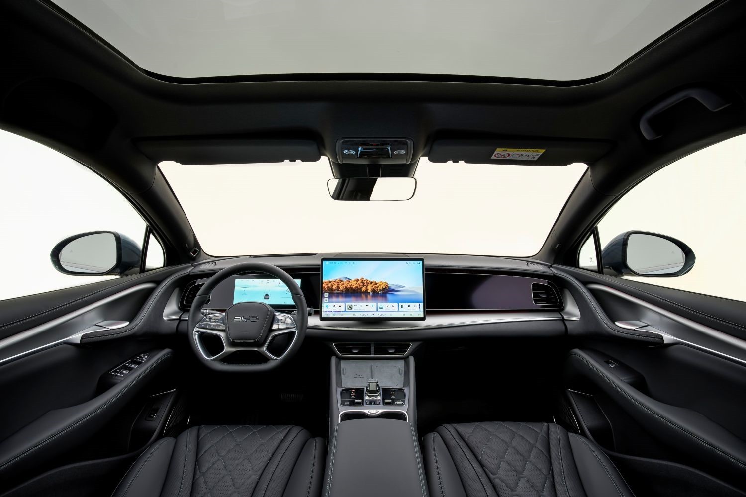 BYD, TÜRKİYE’DE ELEKTRİKLİ SUV AİLESİNİ GENİŞLETİYOR. MARKA, TAMAMEN ELEKTRİKLİ SPORTİF D-SUV...