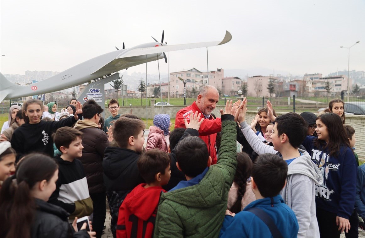 CANİK ÖZDEMİR BAYRAKTAR KEŞİF KAMPÜSÜ’NDE ÖZEL ÖĞRENCİLER, EĞİTİCİ AKTİVİTELER EŞLİĞİNDE BİLİM VE...