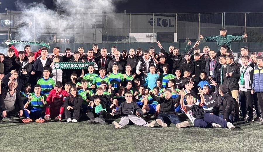 ÇAYIROVA BELEDİYESİ EĞİTİM SPOR KULÜBÜ (ÇESK) U-16 FUTBOL TAKIMI, MÜCADELE ETTİĞİ U-16 LİGİ K...