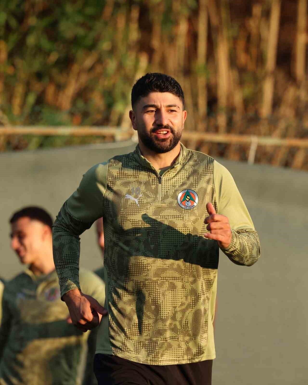 CORENDON ALANYASPOR TRENDYOL SÜPER LİG’İN 13’İNCİ HAFTASINDA KENDİ EVİNDE OYNAYACAĞI KASIMPAŞA...