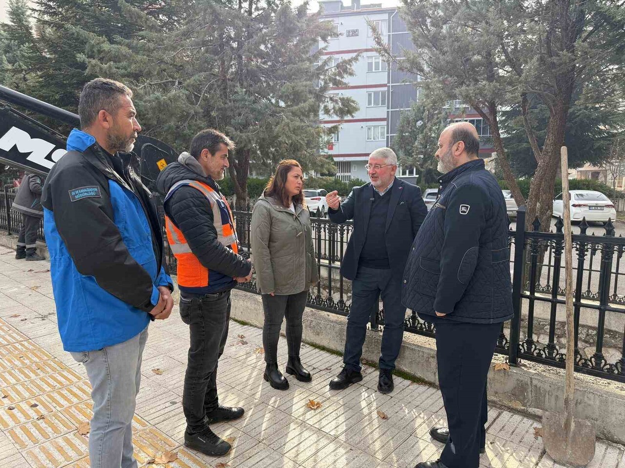 ÇORUM BELEDİYESİ EKİPLERİ, ÇEVRE VE İNSAN SAĞLIĞINI TEHDİT EDEN OLUMSUZLUKLARI ORTADAN KALDIRMAK...