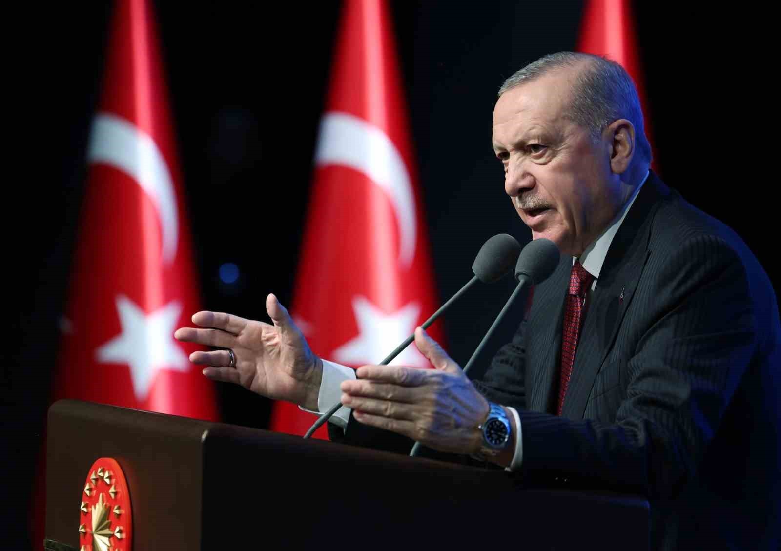 CUMHURBAŞKANI ERDOĞAN, BEŞTEPE MİLLET KÜTÜPHANESİ'NDE, KÜTÜPHANE 5.0 VE İNSAN MERKEZLİ DİJİTAL...