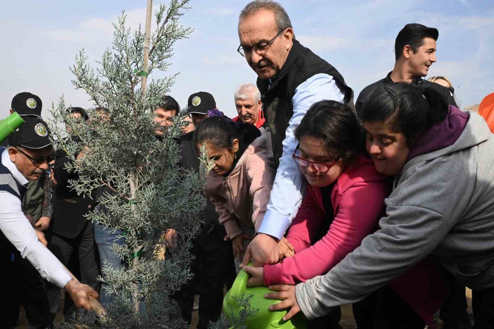 CUMHURBAŞKANI RECEP TAYYİP ERDOĞAN’IN HİMAYELERİNDE, 81 İLDE EŞ ZAMANLI OLARAK DÜZENLENEN "11...