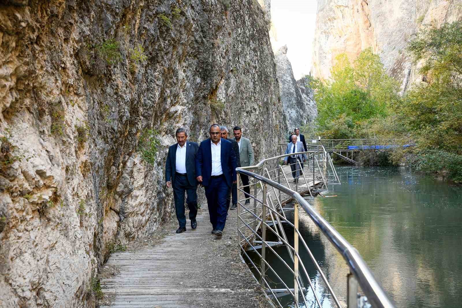 DARENDE 'NİN SU SORUNUNA KALICI ÇÖZÜM