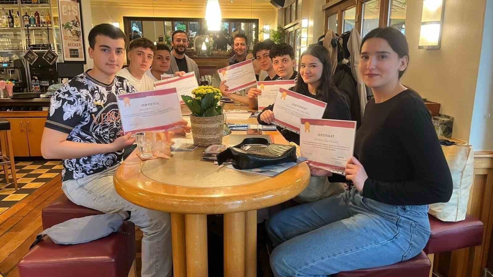 DENİZLİ’DE SEMA-ABDURRAHMAN KARAMANLIOĞLU TURİZM VE MESLEKİ TEKNİK ANADOLU LİSESİNDEN 12 ÖĞRENCİ...