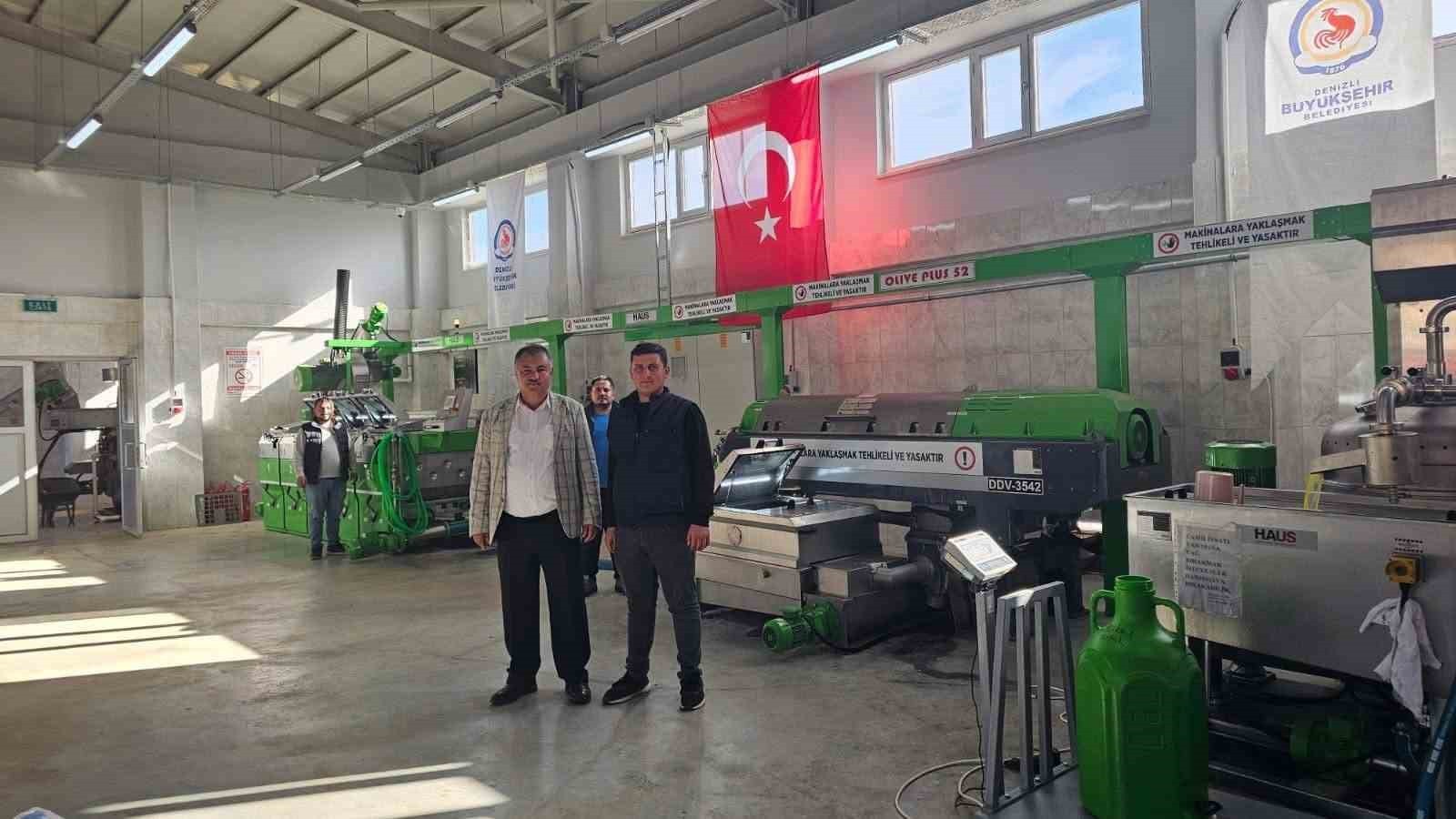 DENİZLİ’NİN BEYAĞAÇ İLÇESİNDE ZEYTİNYAĞI ÜRETİM TESİSİNDE YENİ SEZON BAŞLADI. BEYAĞAÇ BELEDİYE...