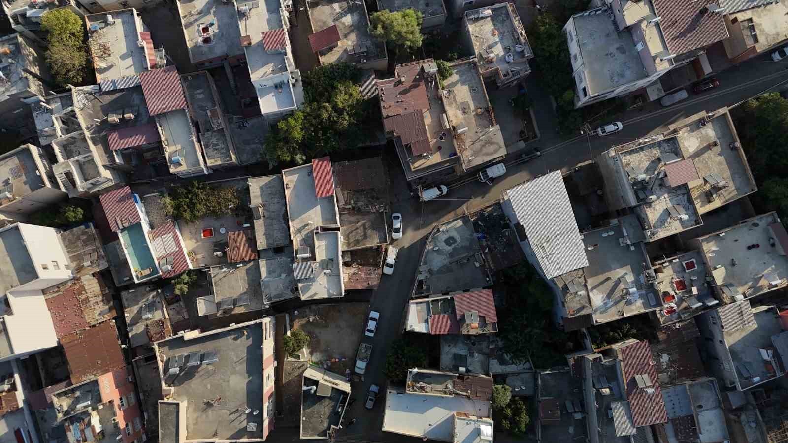 DEPREM KUŞAĞINDA YER ALAN TÜRKİYE'DE KENTSEL DÖNÜŞÜM ÇALIŞMALARI AĞIR İLERLİYOR.