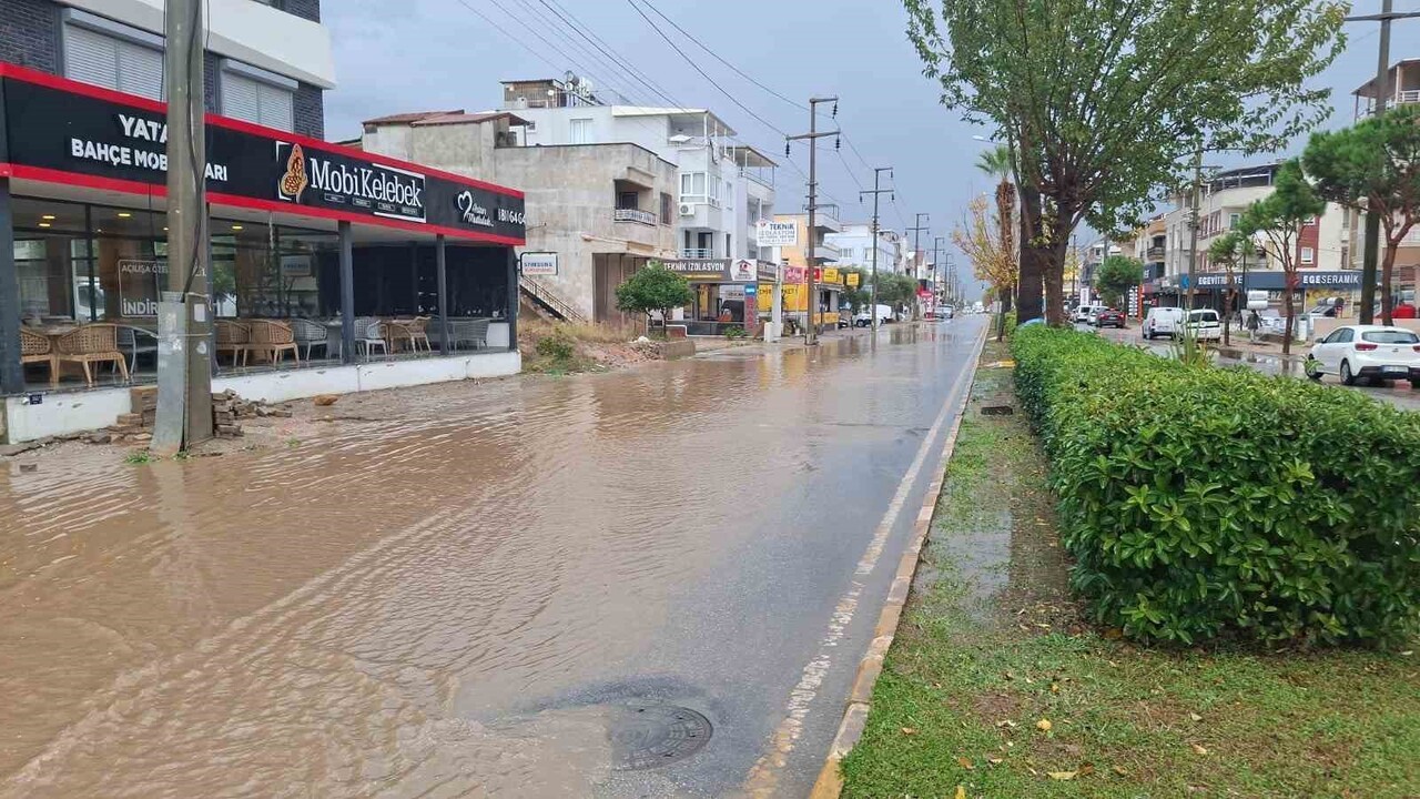 DİDİM’DE SAĞANAK YAĞIŞ ETKİLİ OLDU