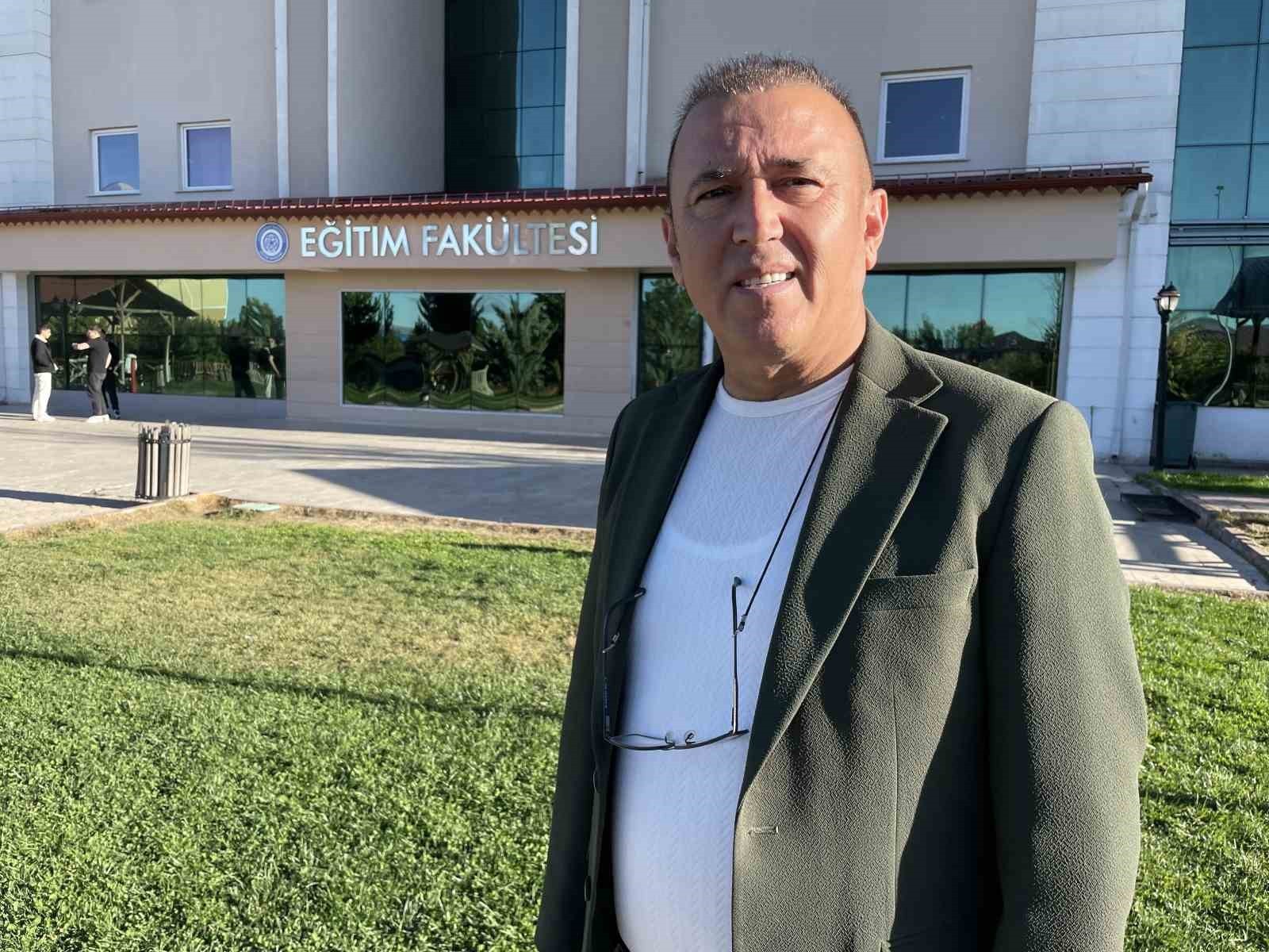 DİJİTALLEŞMENİN HIZLA ARTTIĞI GÜNÜMÜZDE BİREYLERİN DİJİTAL DÜNYAYLA OLAN İLİŞKİLERİNİ KONTROL...