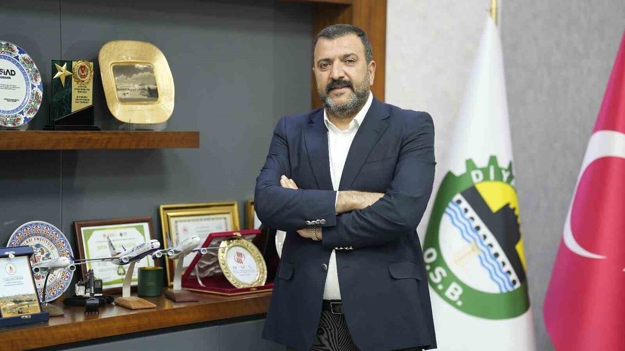 DİYARBAKIR ORGANİZE SANAYİ BÖLGESİ YÖNETİM KURULU BAŞKANI MUSTAFA FİDAN, KENTİN 2025 YILI İLK 10...