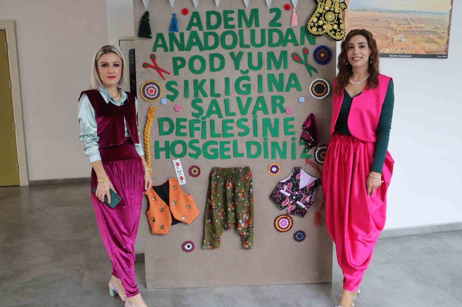 DİYARBAKIR YENİŞEHİR KAYMAKAMLIĞINA BAĞLI AİLE DESTEK MERKEZİ TARAFINDAN DÜZENLENEN “KÖKLERDEN...
