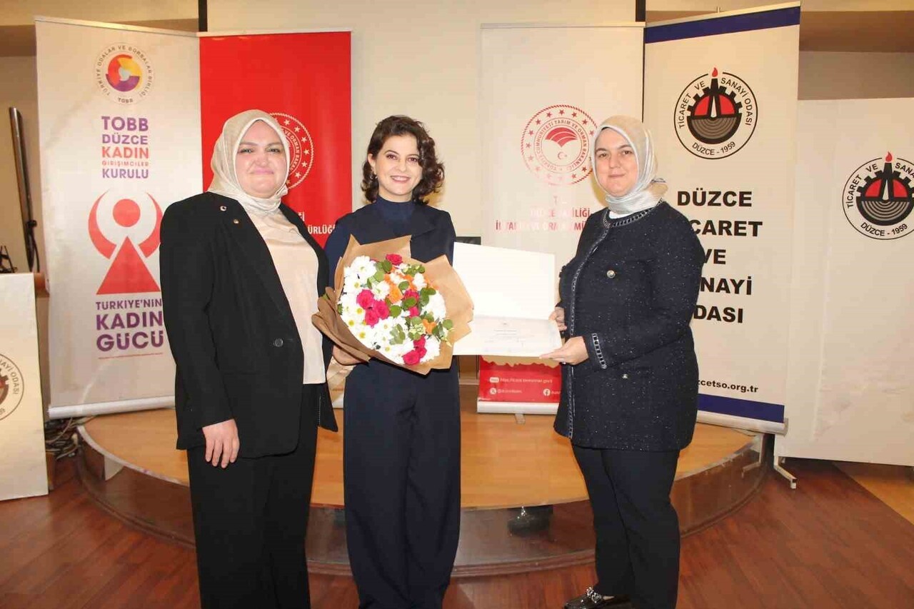 DÜZCE TİCARET VE SANAYİ ODASI KOORDİNATÖRLÜĞÜNDE FAALİYETLERİNİ SÜRDÜREN TOBB DÜZCE KADIN...