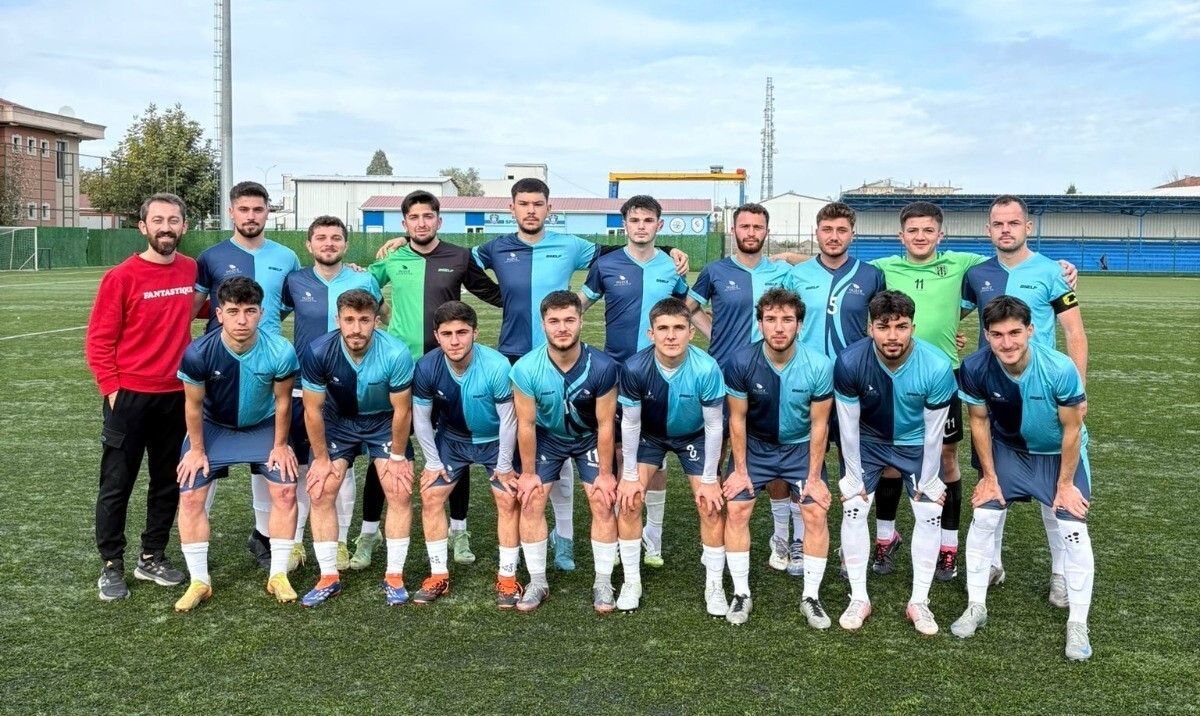 DÜZCE ÜNİVERSİTESİ FUTBOL TAKIMI, TÜRKİYE ÜNİVERSİTE SPORLARI FEDERASYONU TARAFINDAN SAKARYA...