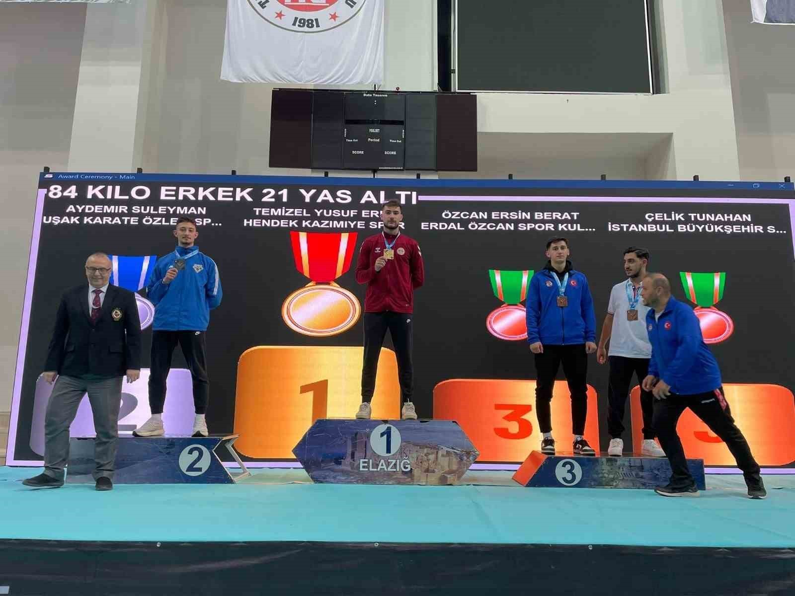 DÜZCE ÜNİVERSİTESİ ÖĞRENCİSİ YUNUS EMRE TEMİZEL KATEGORİSİNDE TÜRKİYE ŞAMPİYONU OLARAK ALTIN...