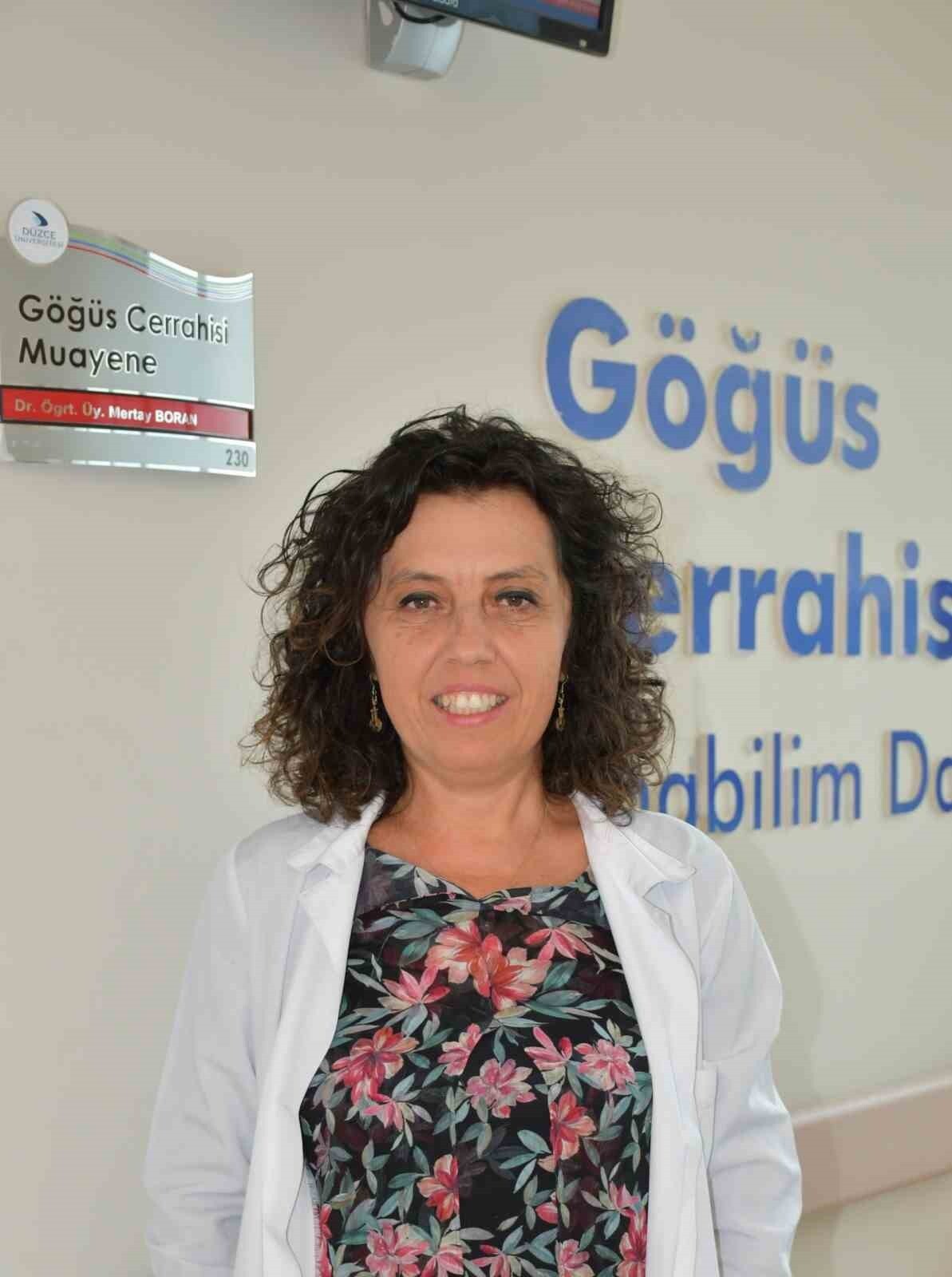 DÜZCE ÜNİVERSİTESİ TIP FAKÜLTESİ GÖĞÜS CERRAHİSİ ANABİLİM DALI BAŞKANI DR. ÖĞR. ÜYESİ MERTAY...