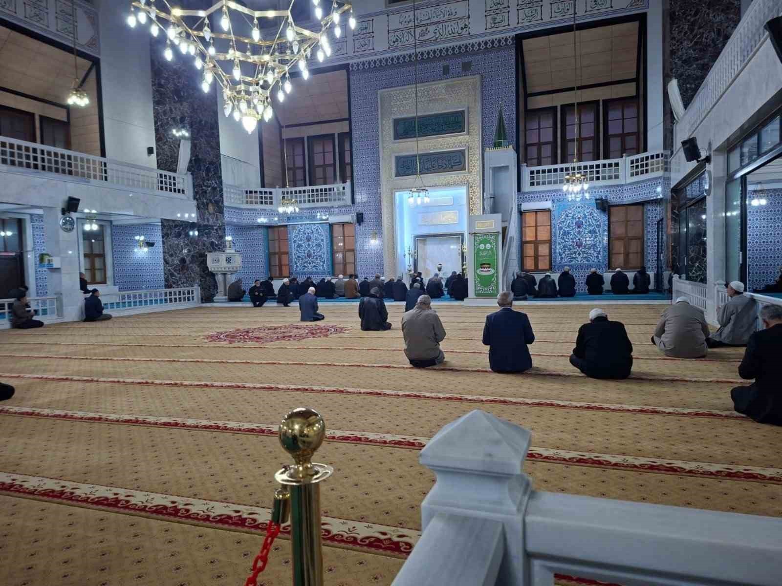 ELAZIĞ’DA SABAH NAMAZI BULUŞMALARI GERÇEKLEŞTİRİLDİ