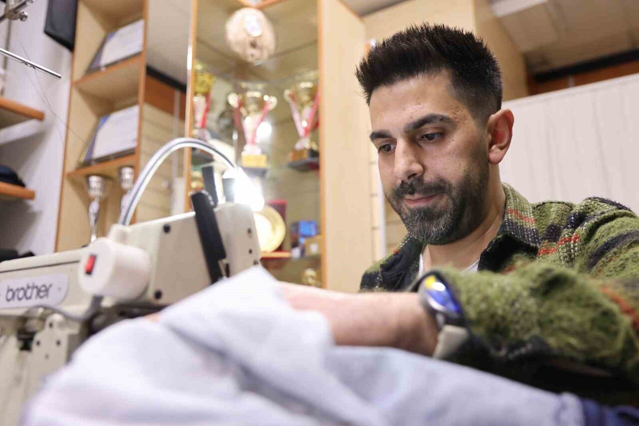 ELAZIĞ’DA TERZİLİK YAPAN LOKMAN KORUCU, BİLARDODA TÜRKİYE İKİNCİLİĞİ VE BİRÇOK İL BİRİNCİLİĞİ ELDE...