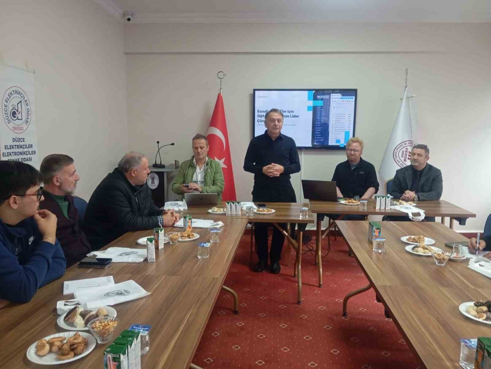 ELEKTRİKÇİLER E- TİCARET İÇİN BİR ARAYA GELDİ. DÜZCE ELEKTRİKÇİLER ELEKTRONİKÇİLER ODASI...