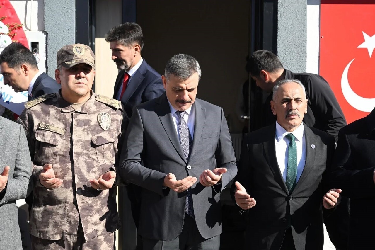 ERZURUM’DA EMNİYET TEŞKİLATI VAZİFE MALULÜ VE ŞEHİT AİLELERİ VAKFI (EMŞAV) YENİ HİZMET BİNASININ...