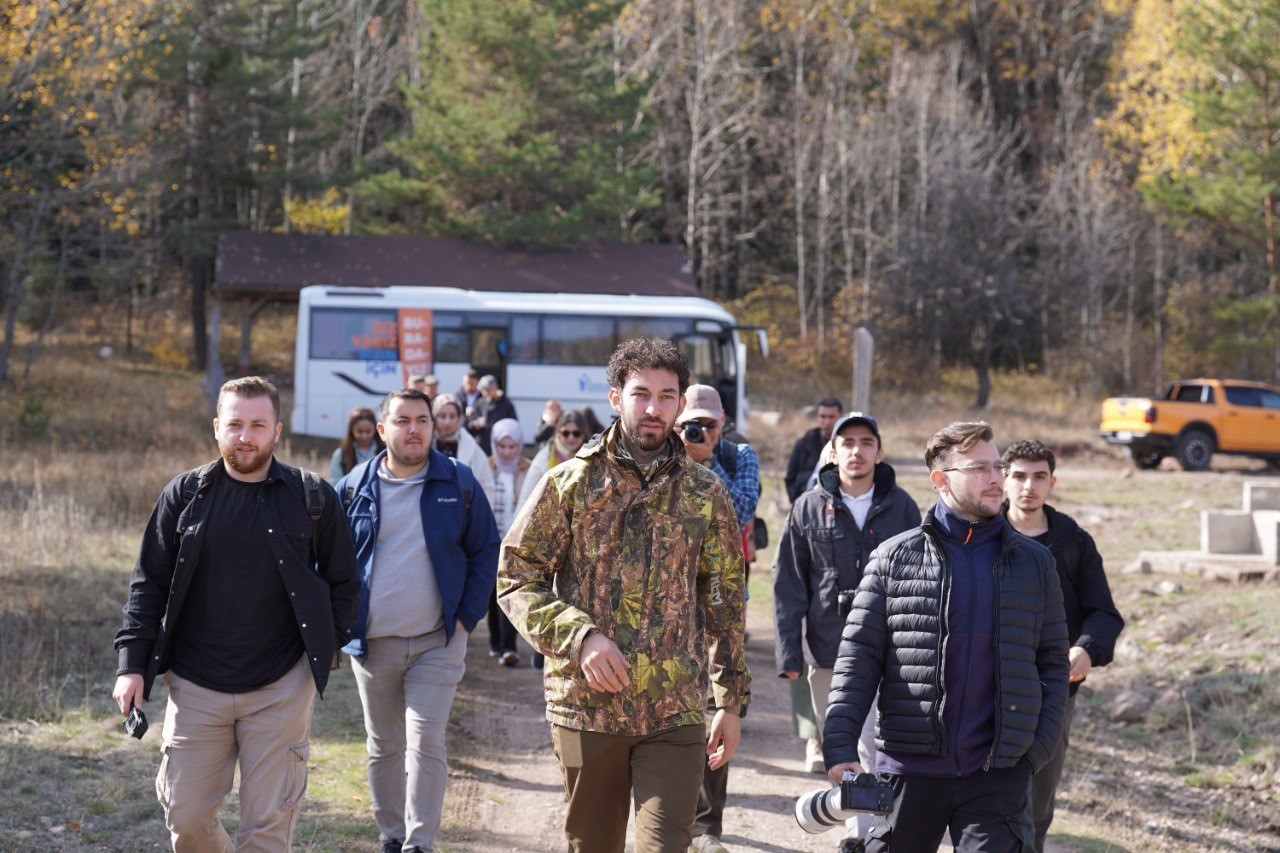 ESENLER BELEDİYESİ’NİN DOĞA VE FOTOĞRAF TUTKUNLARINA ÖZEL HAZIRLADIĞI DOĞA FOTOĞRAFÇILIĞI...