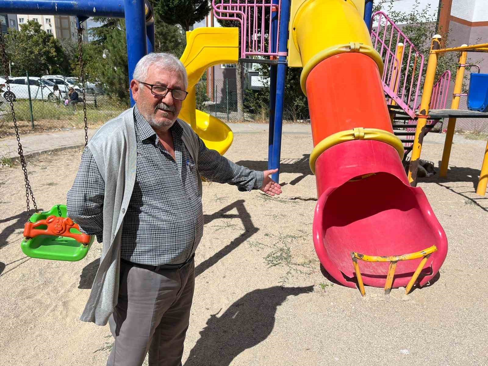 ESKİŞEHİR'DE BULUNAN TOKİ IHLAMURKENT 1. ETAP KONUTLARI'NDA YÖNETİCİ OLAN AZMİ SERT, ÇOCUK...