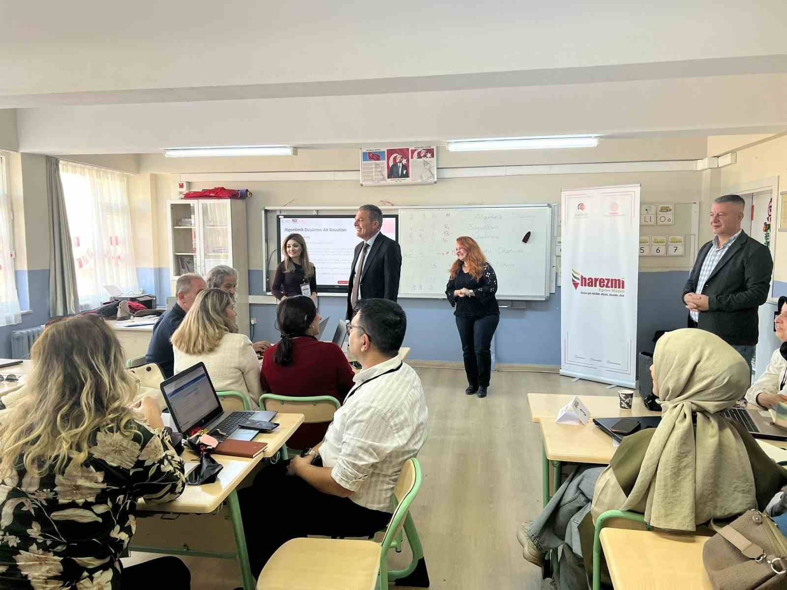 ESKİŞEHİR’DE, MİLLİ EĞİTİM BAKANLIĞI TARAFINDAN YÜRÜTÜLEN HAREZMİ EĞİTİM PROGRAMI KAPSAMINDA...