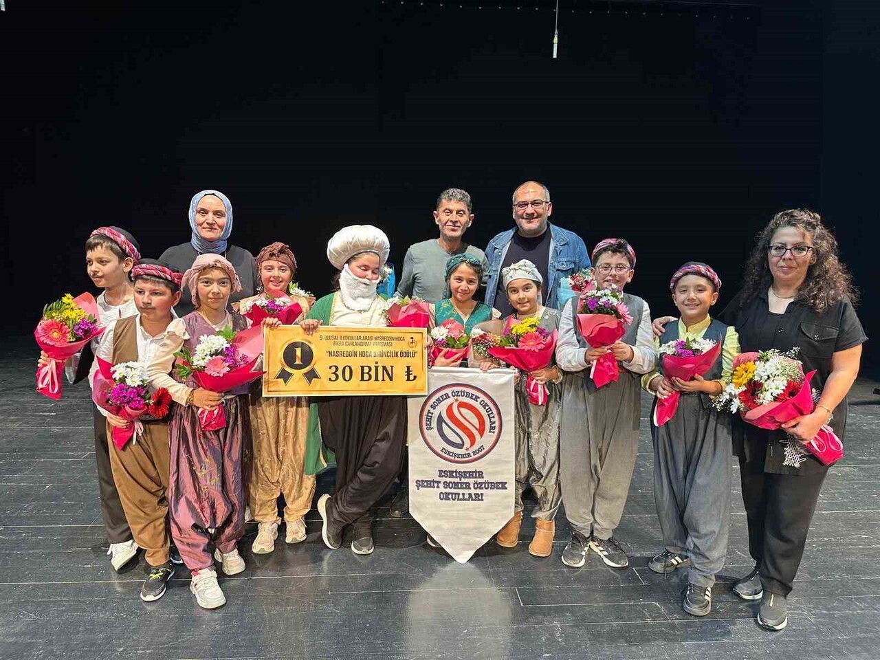 ESKİŞEHİR ŞEHİT PİYADE ASTSUBAY ÇAVUŞ SONER ÖZÜBEK İLKOKULU ÖĞRENCİLERİ, 9. ULUSAL İLKOKULLAR...