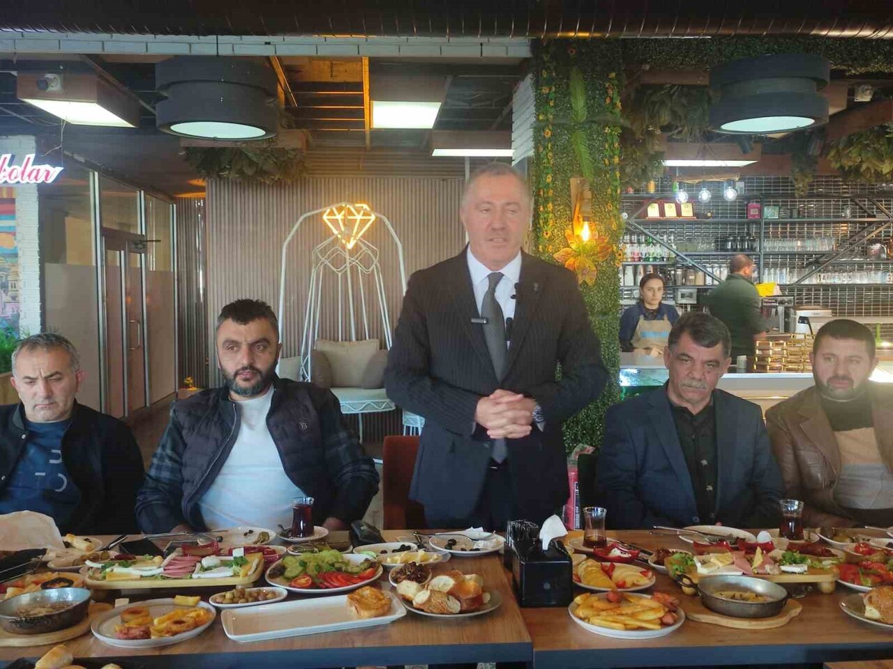 ESOB'TA BAŞKANLIK SEÇİMLERİNE DOĞRU. (OLGUN YILDIZ/ARDAHAN-İHA)