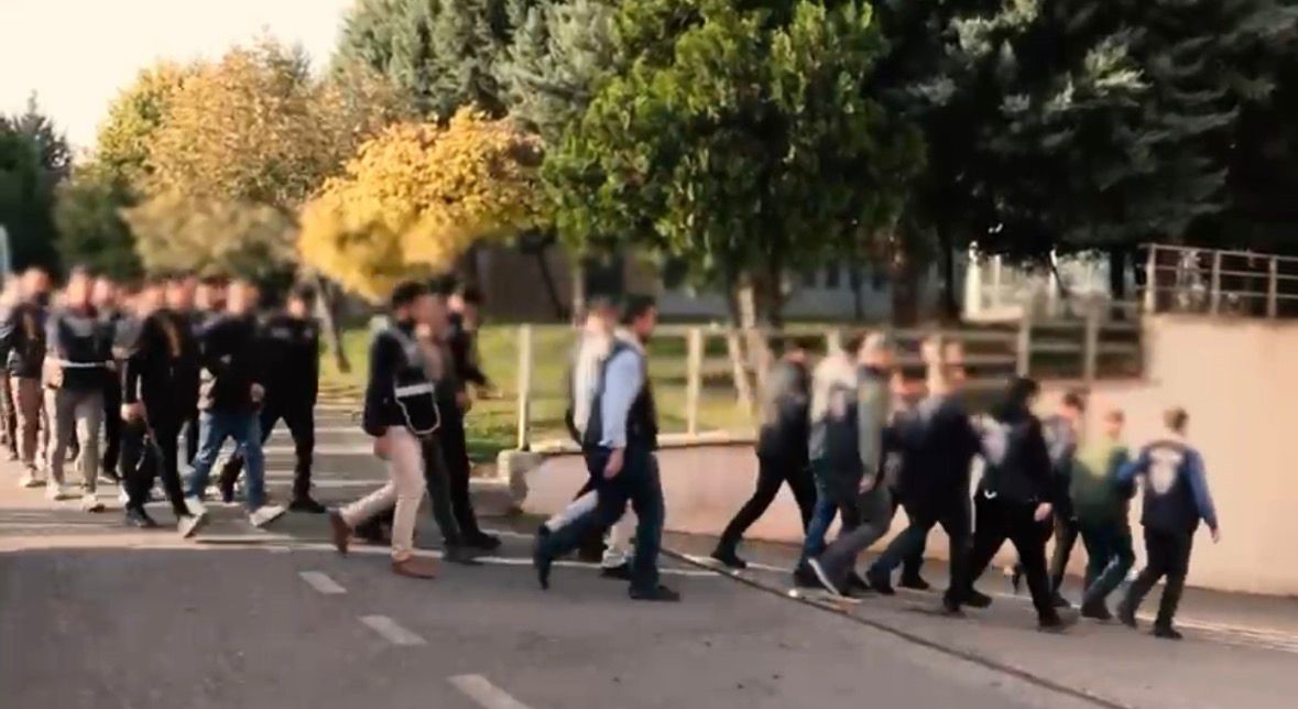 GAZİANTEP'TE YAPILAN YASADIŞI BAHİS OPERASYONLARINDA 19 ŞÜPHELİ GÖZALTINA ALINDI.