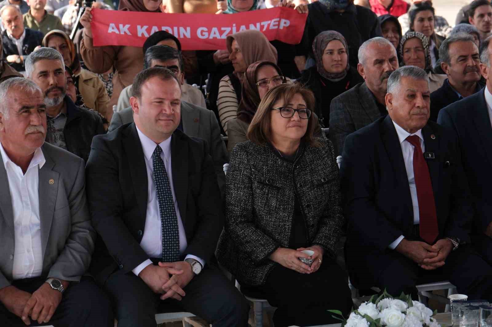 GAZİANTEP BÜYÜKŞEHİR BELEDİYESİ, 2025 YILI MAZOT DAĞITIM PROGRAMI KAPSAMINDA 46 BİN 423 ÜRETİCİYE...