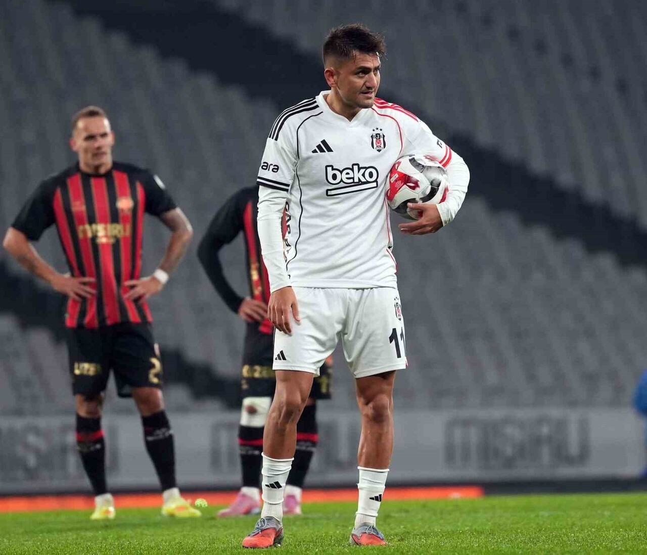 GEÇTİĞİMİZ HAFTA SAMSUNSPOR MAÇINDA PENALTIDAN ATTIĞI GOLLE TAKIMINA 1 PUANI GETİREN CENGİZ ÜNDER...