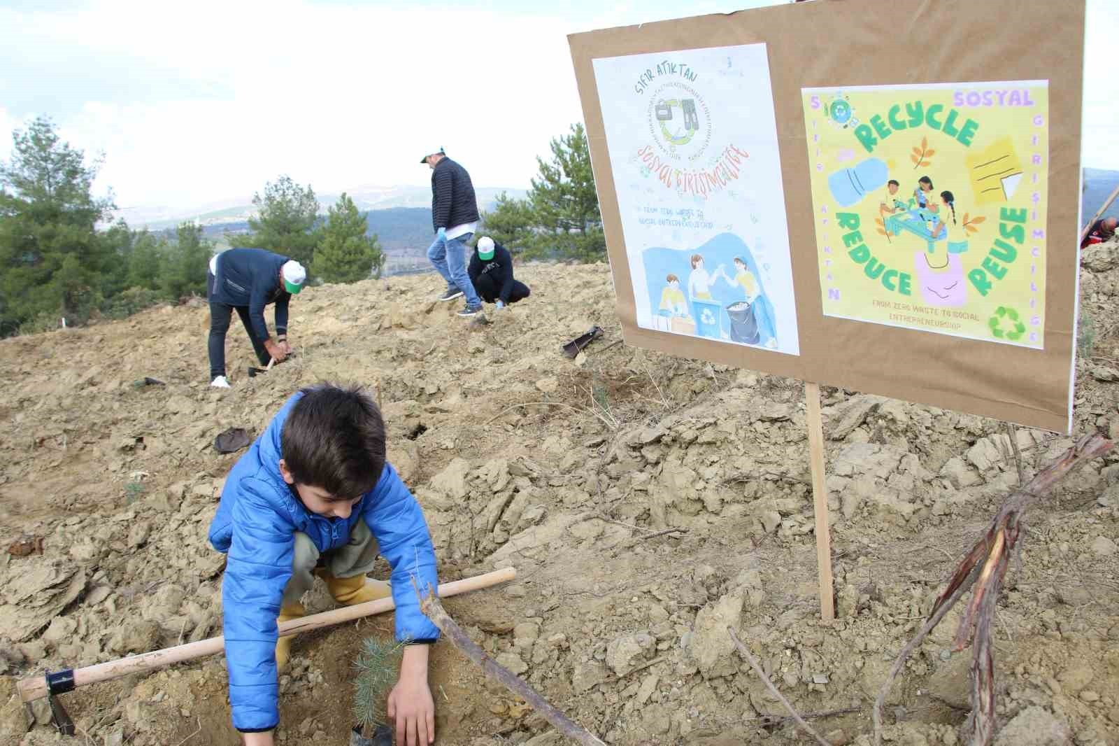 “GELECEĞE NEFES, DÜNYAYA NEFES" SLOGANIYLA HER YIL ÜLKE GENELİNDE COŞKUYLA KUTLANAN 11 KASIM MİLLÎ...